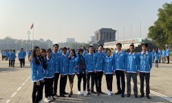 Đoàn đại biểu Hội LHTN VN tỉnh Lâm Đồng tham dự Lễ báo công tại lăng Chủ tịch Hồ Chí Minh