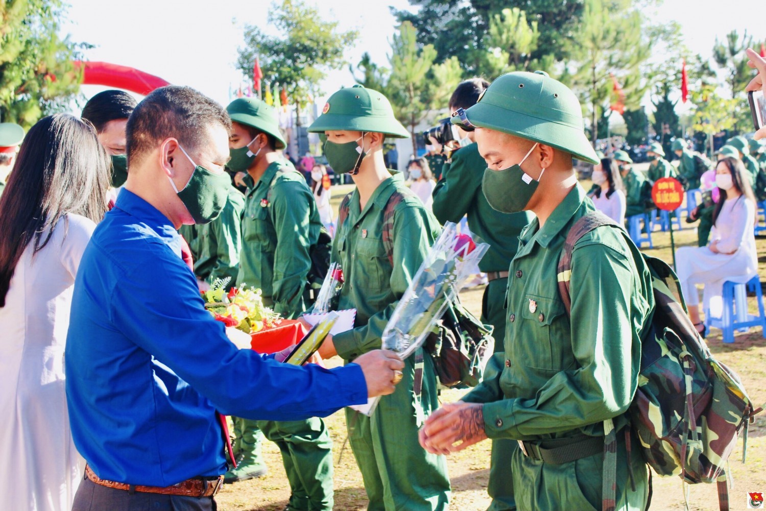Thành phố Bảo Lộc tổ chức lễ giao, nhận quân năm 2021.