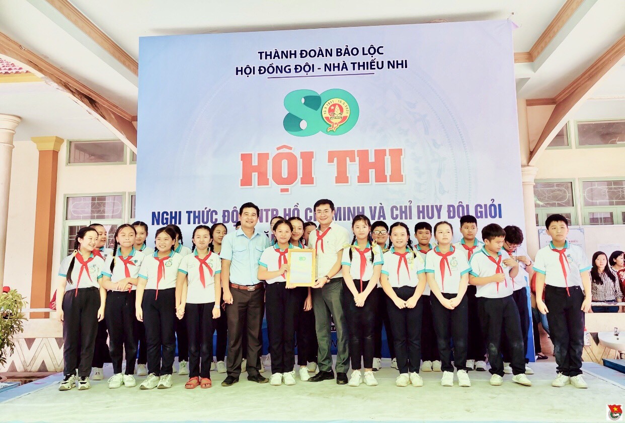 Hội thi Nghi thức Đội Thiếu niên Tiền Phong Hồ Chí Minh năm học 2020 – 2021