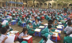 Liên đội Tiểu học Nguyễn Trãi tổ chức Hội thi Vẽ tranh "Em yêu biển đảo Việt Nam"
