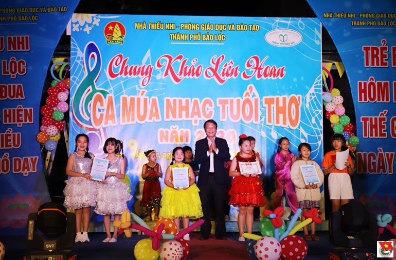 Bế mạc Liên hoan ca múa nhạc tuổi thơ TP Bảo Lộc